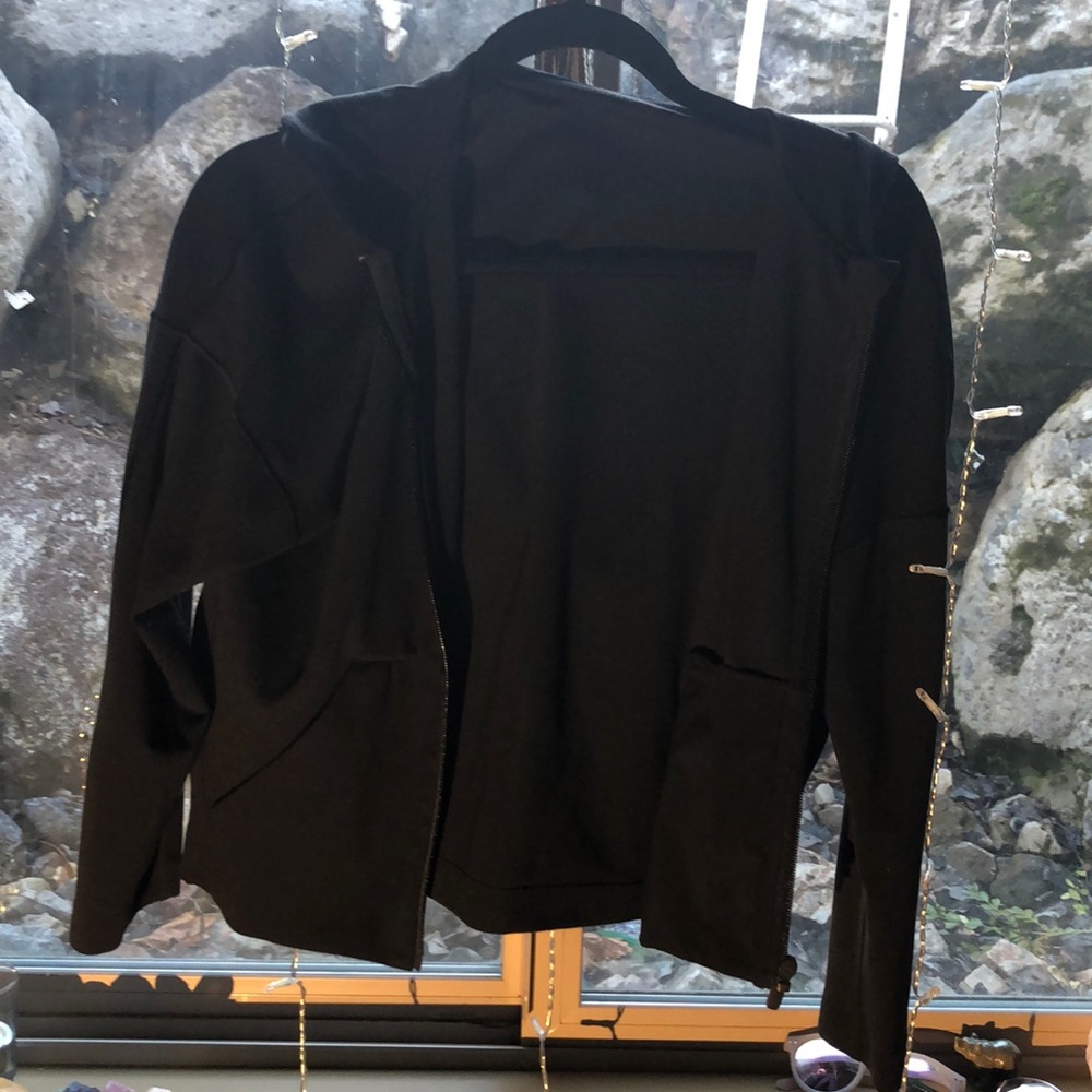 Crop Lightweight Black Lululemon Jacket